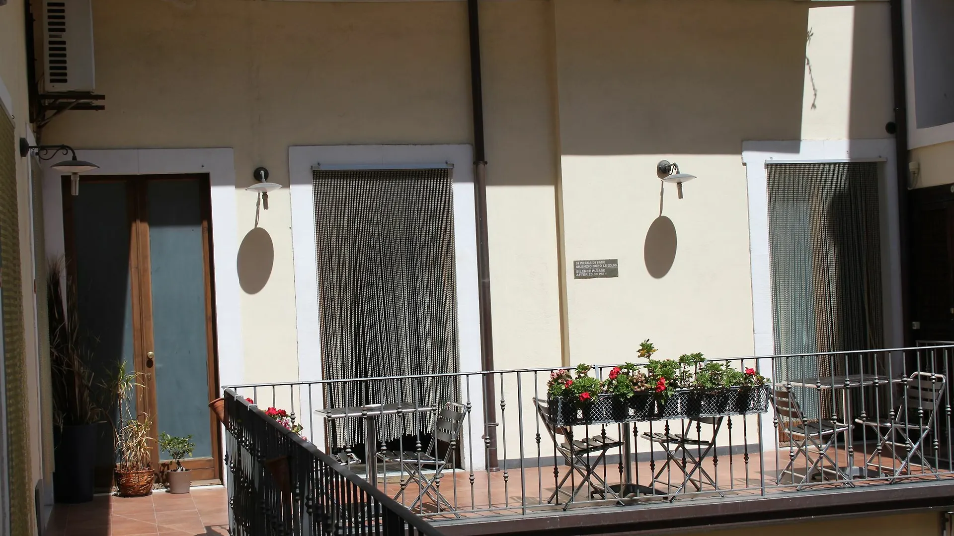 B&B Opera CTA 3*,  Italia